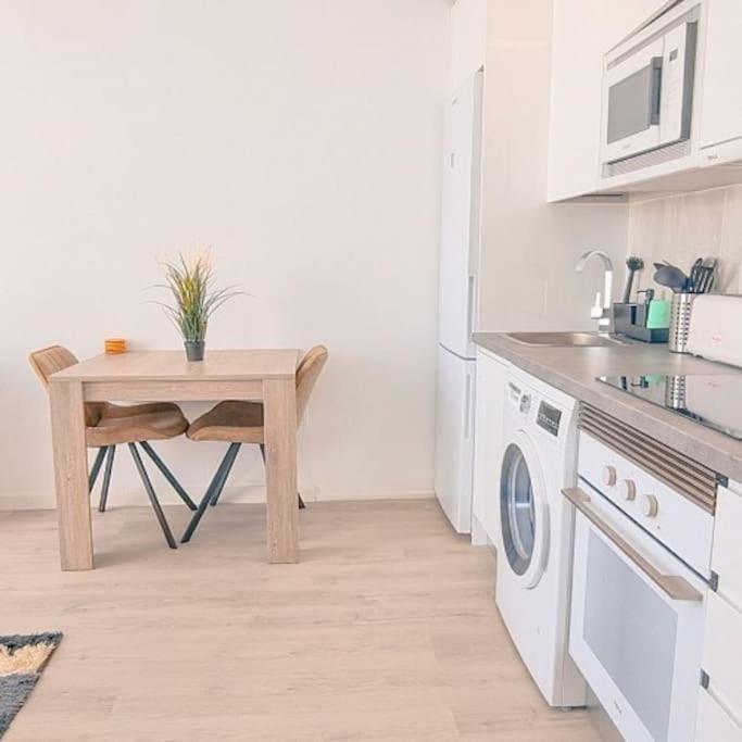 Puerto Del Carmen Airconditioned 2Bed Poolside Apt Екстер'єр фото
