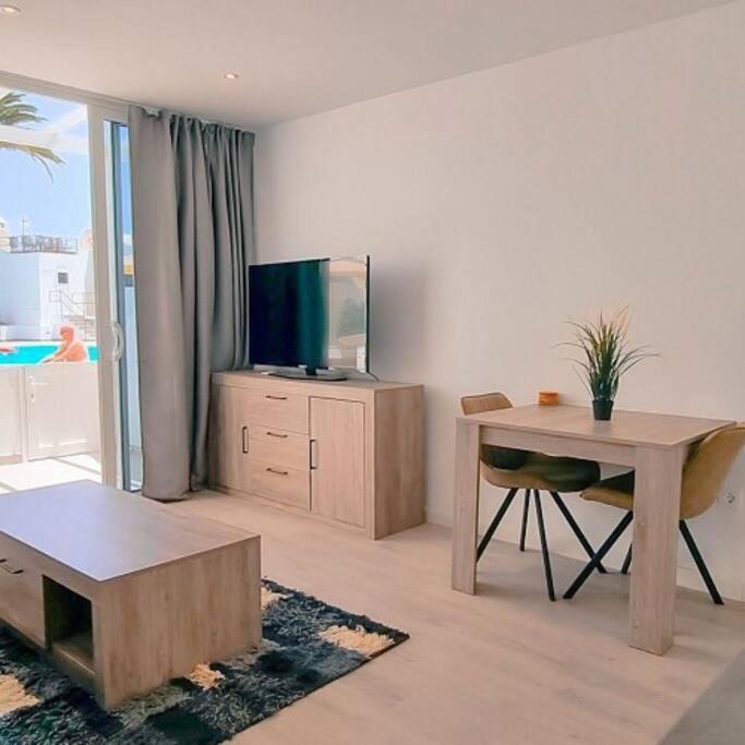 Puerto Del Carmen Airconditioned 2Bed Poolside Apt Екстер'єр фото