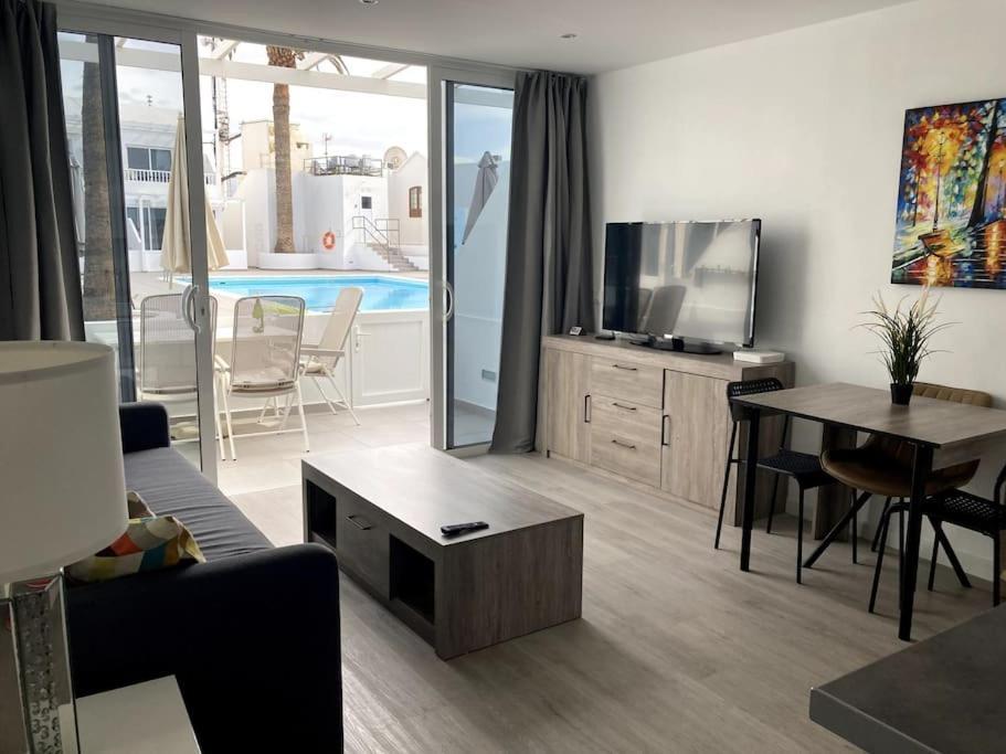 Puerto Del Carmen Airconditioned 2Bed Poolside Apt Екстер'єр фото